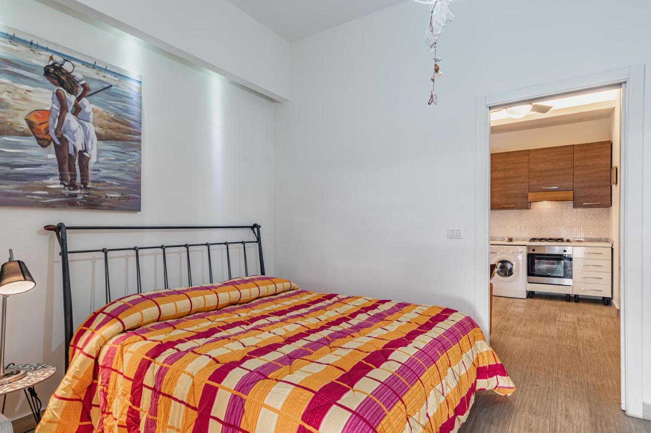 Naxos Bay Flat With Terrace 50 Meters From The Sea Apartment Giardini Naxos Luaran gambar