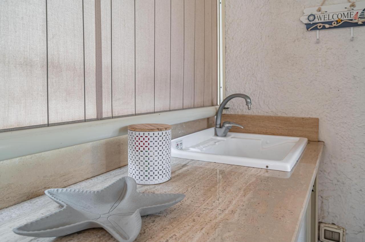 Naxos Bay Flat With Terrace 50 Meters From The Sea Apartment Giardini Naxos Luaran gambar