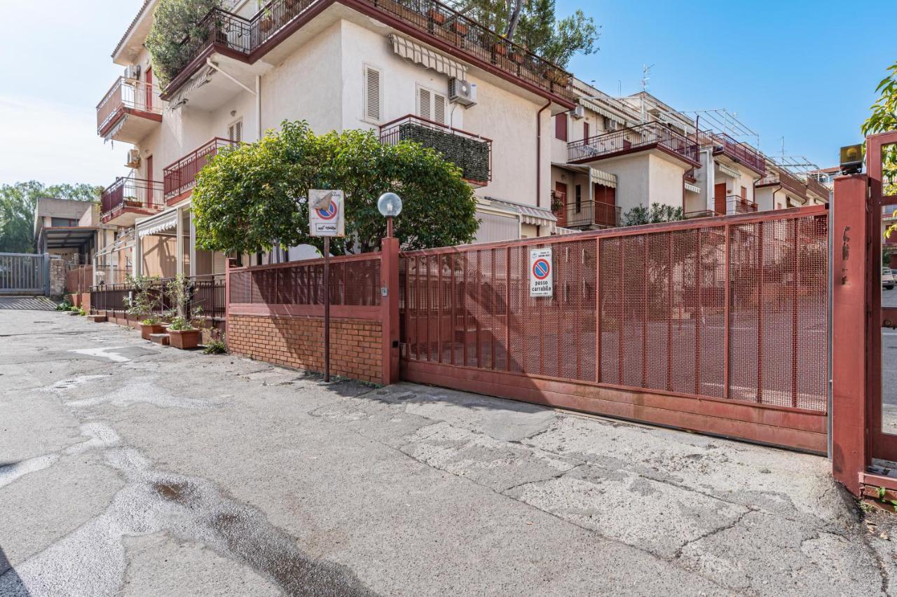 Naxos Bay Flat With Terrace 50 Meters From The Sea Apartment Giardini Naxos Luaran gambar